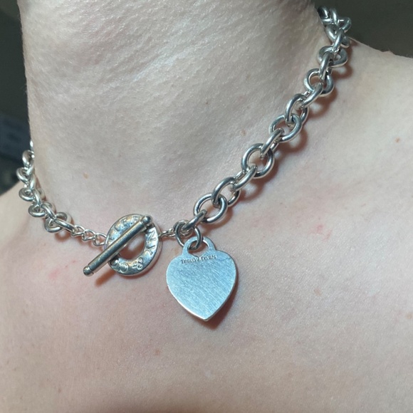 Vintage Tiffany & Co. Heart Toggle Necklace 17” - Picture 5 of 8